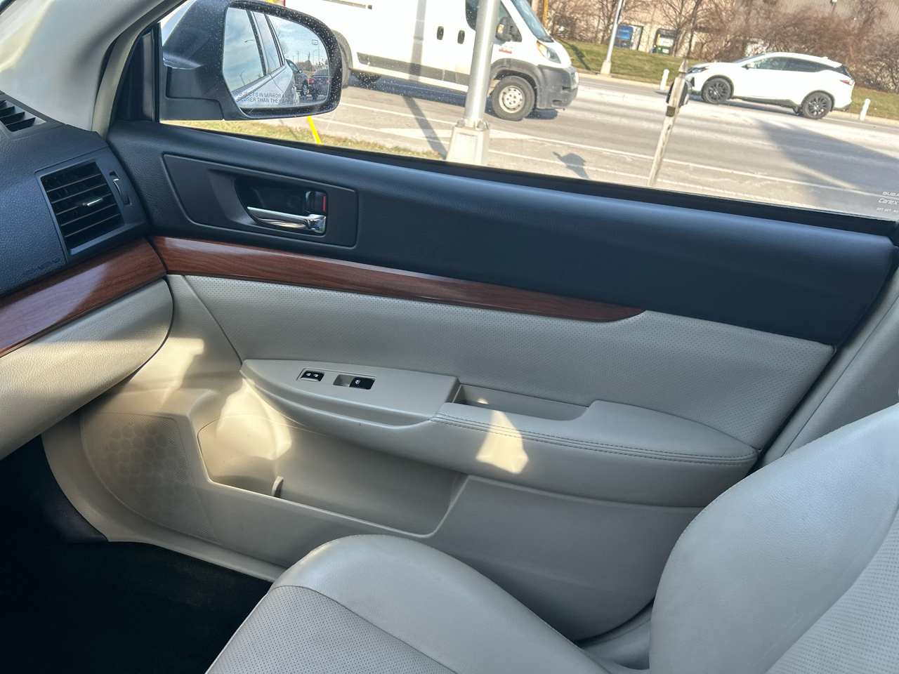 Subaru Outback 4dr Wgn H6 Auto 3.6R Limited 2014