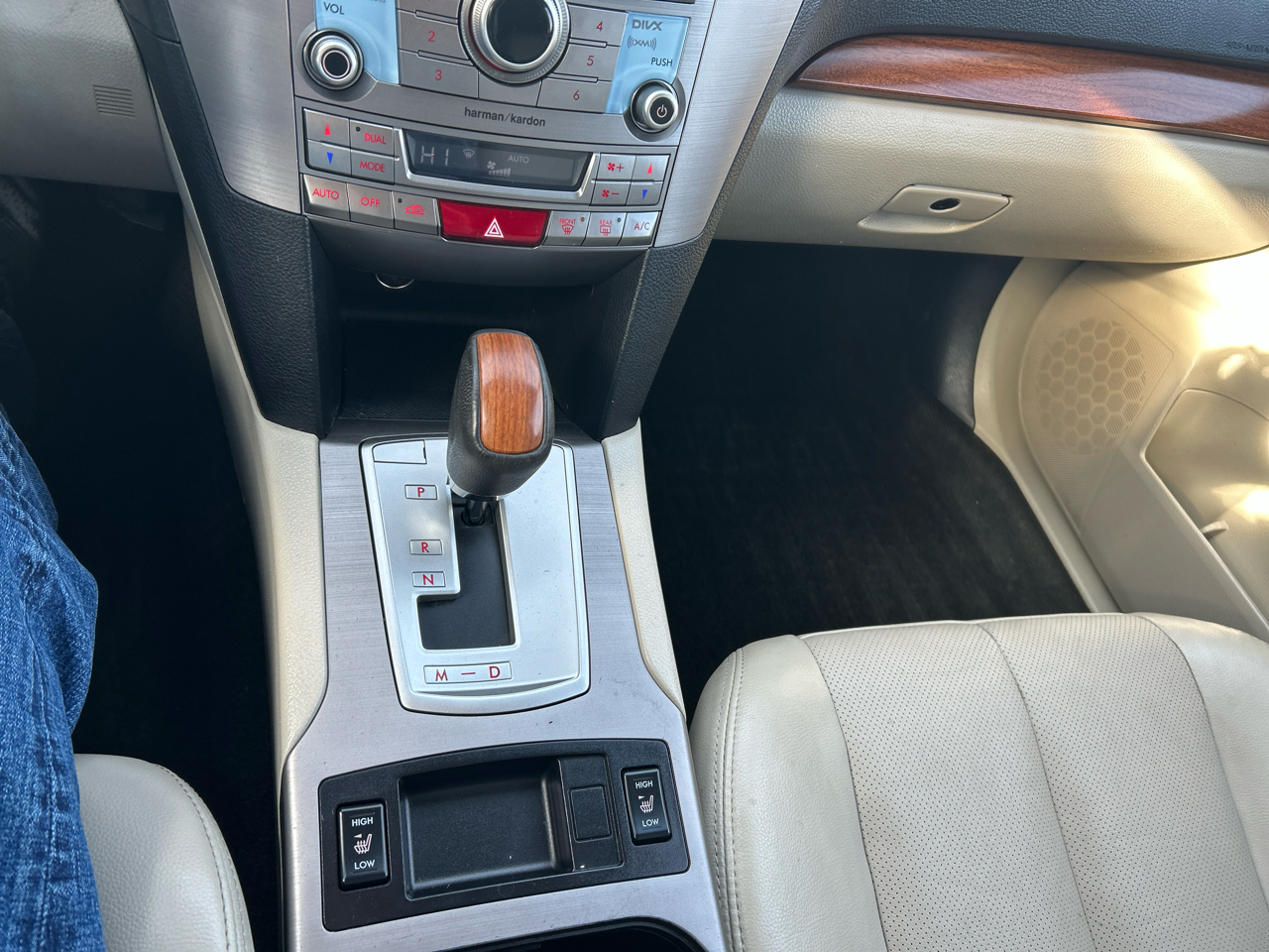 Subaru Outback 4dr Wgn H6 Auto 3.6R Limited 2014