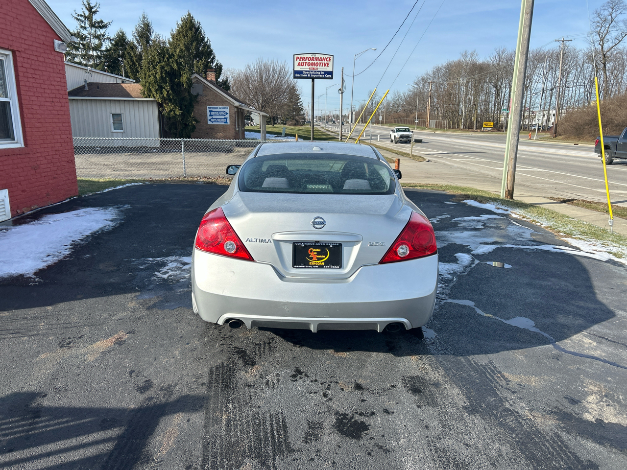 Nissan Altima 2dr Cpe I4 CVT 2.5 S 2012