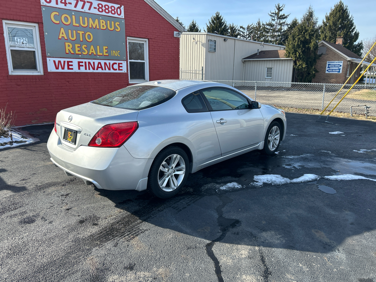 Nissan Altima 2dr Cpe I4 CVT 2.5 S 2012