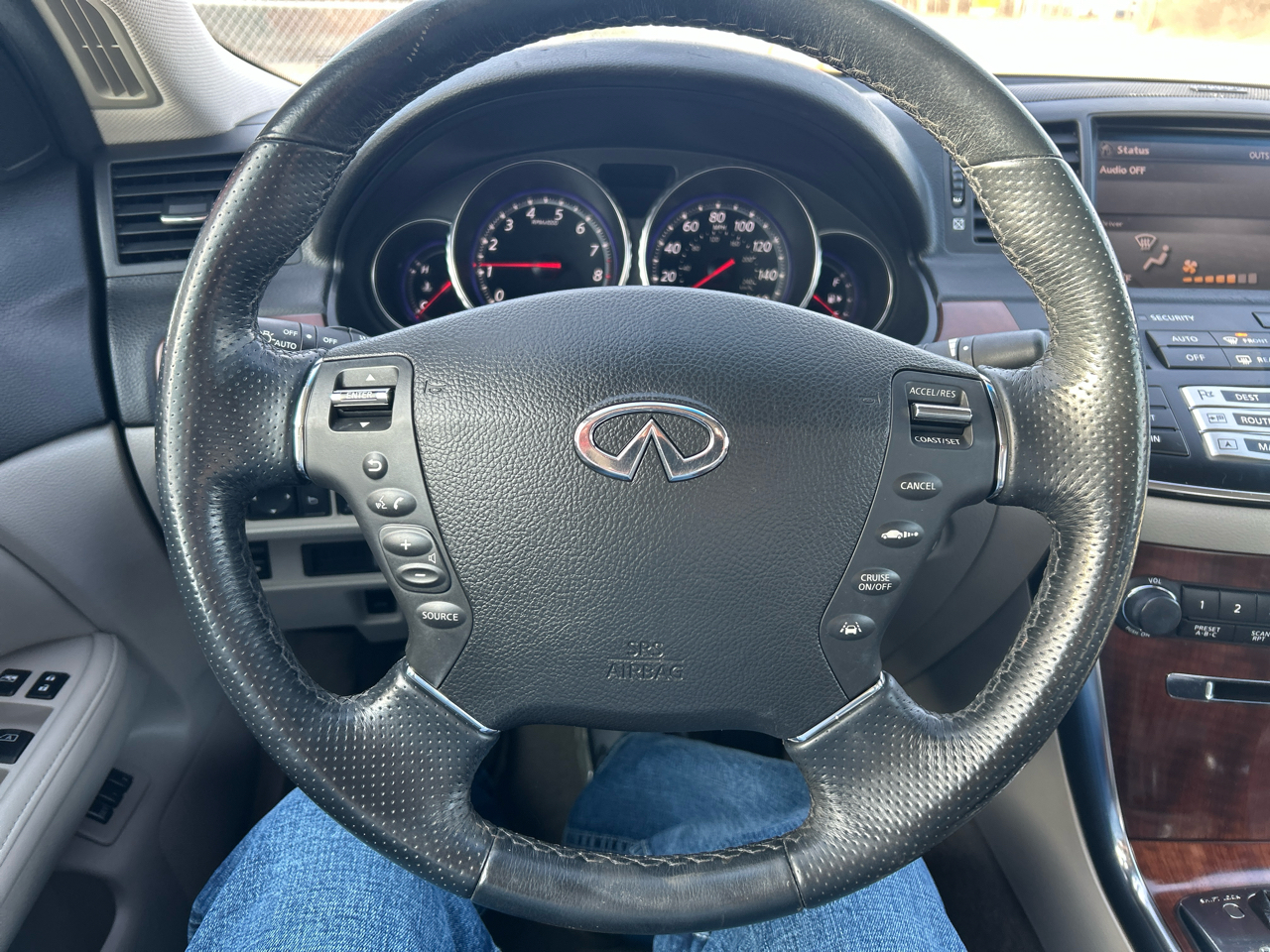 Infiniti M35 4dr Sdn AWD 2009