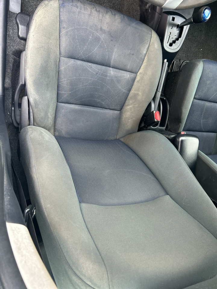 Toyota Prius c 5dr HB Three (Natl) 2015