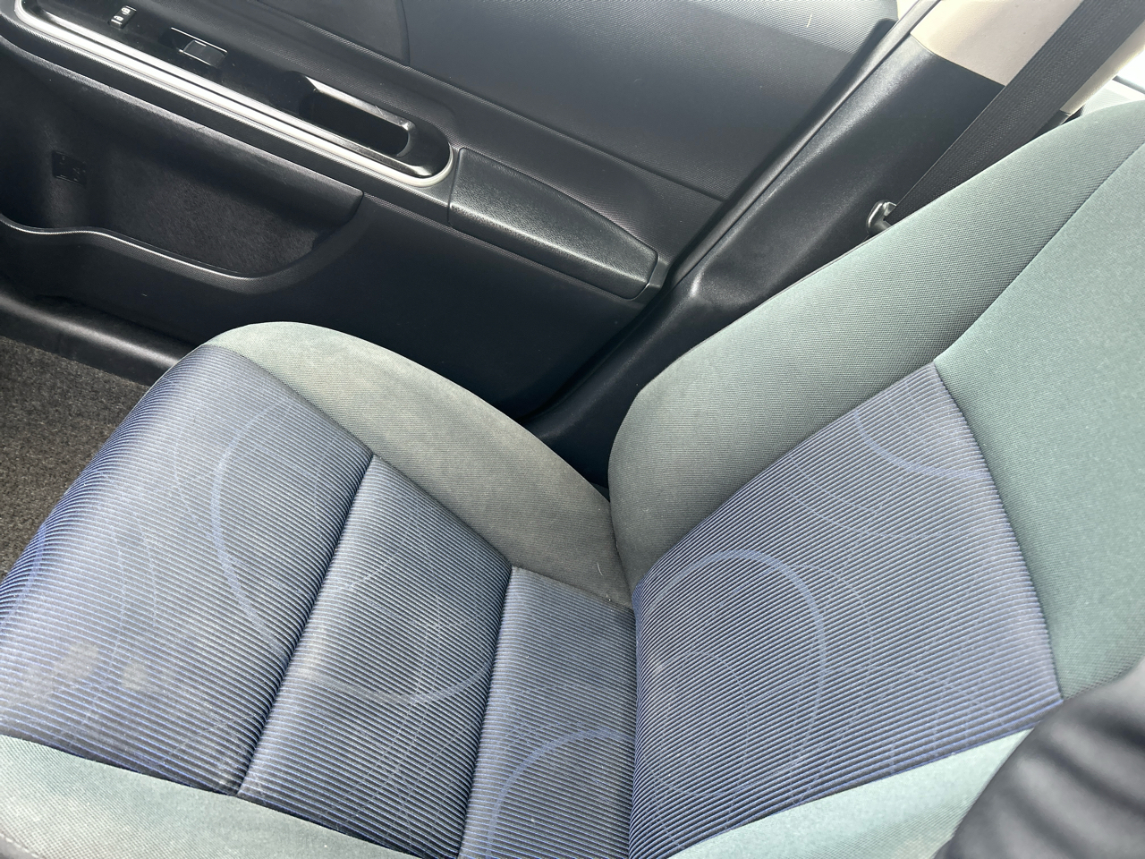 Toyota Prius c 5dr HB Three (Natl) 2015