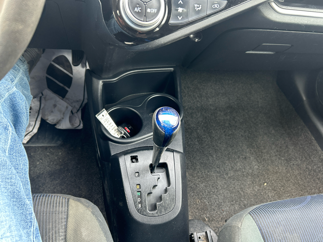 Toyota Prius c 5dr HB Three (Natl) 2015