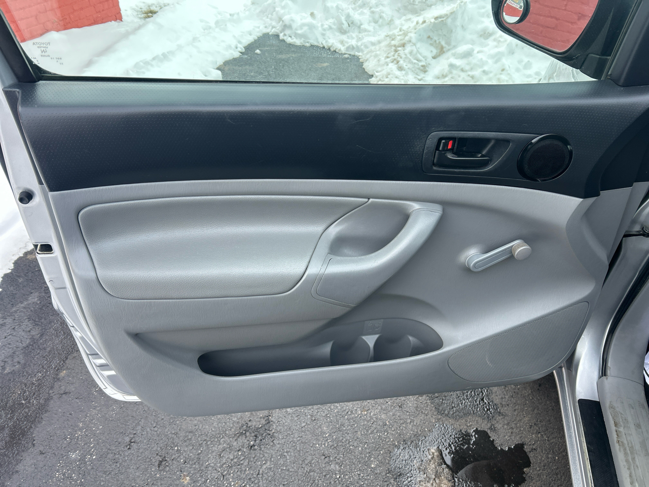 Toyota Tacoma 2WD Reg Cab I4 MT (Natl) 2014