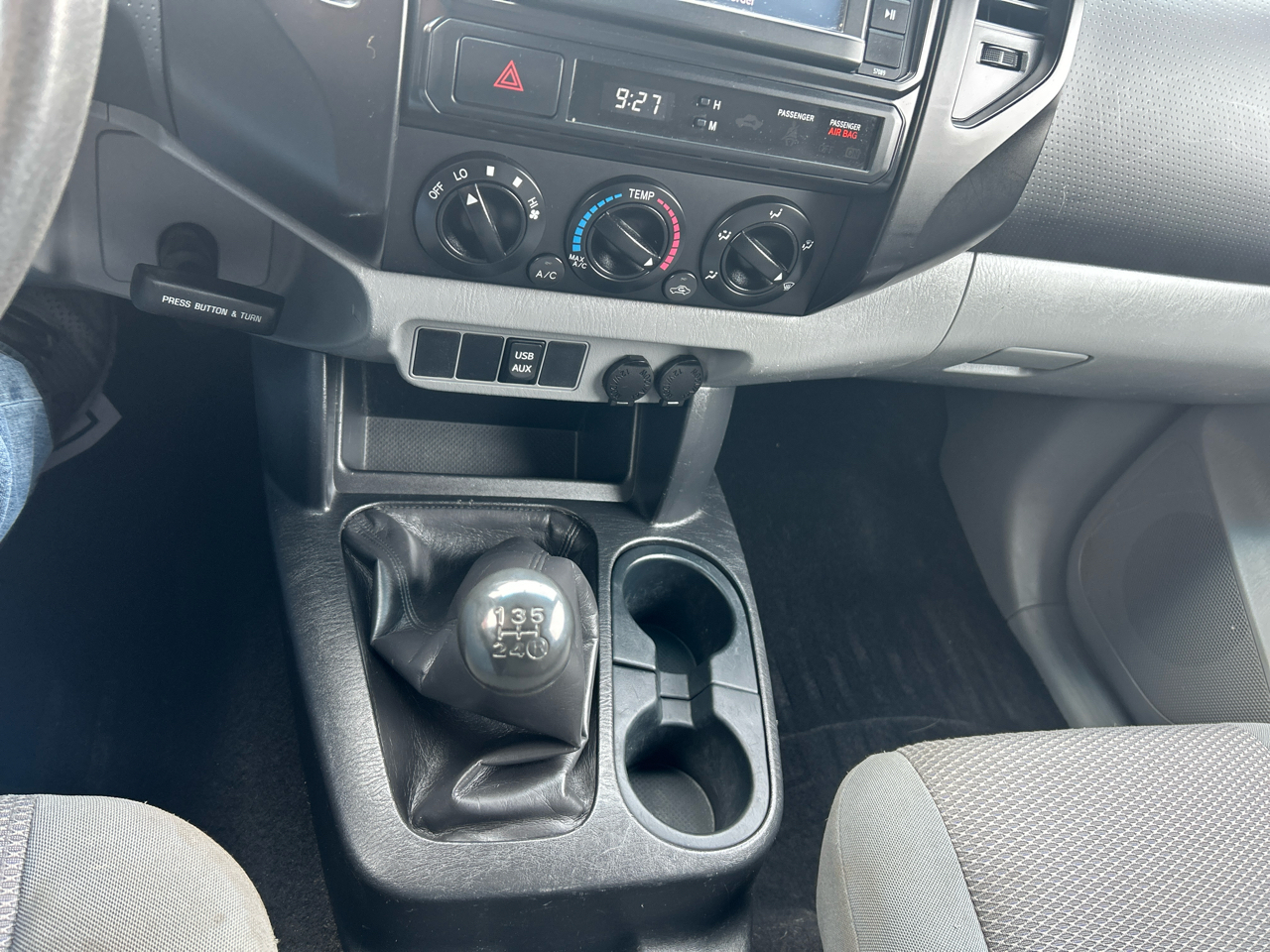 Toyota Tacoma 2WD Reg Cab I4 MT (Natl) 2014