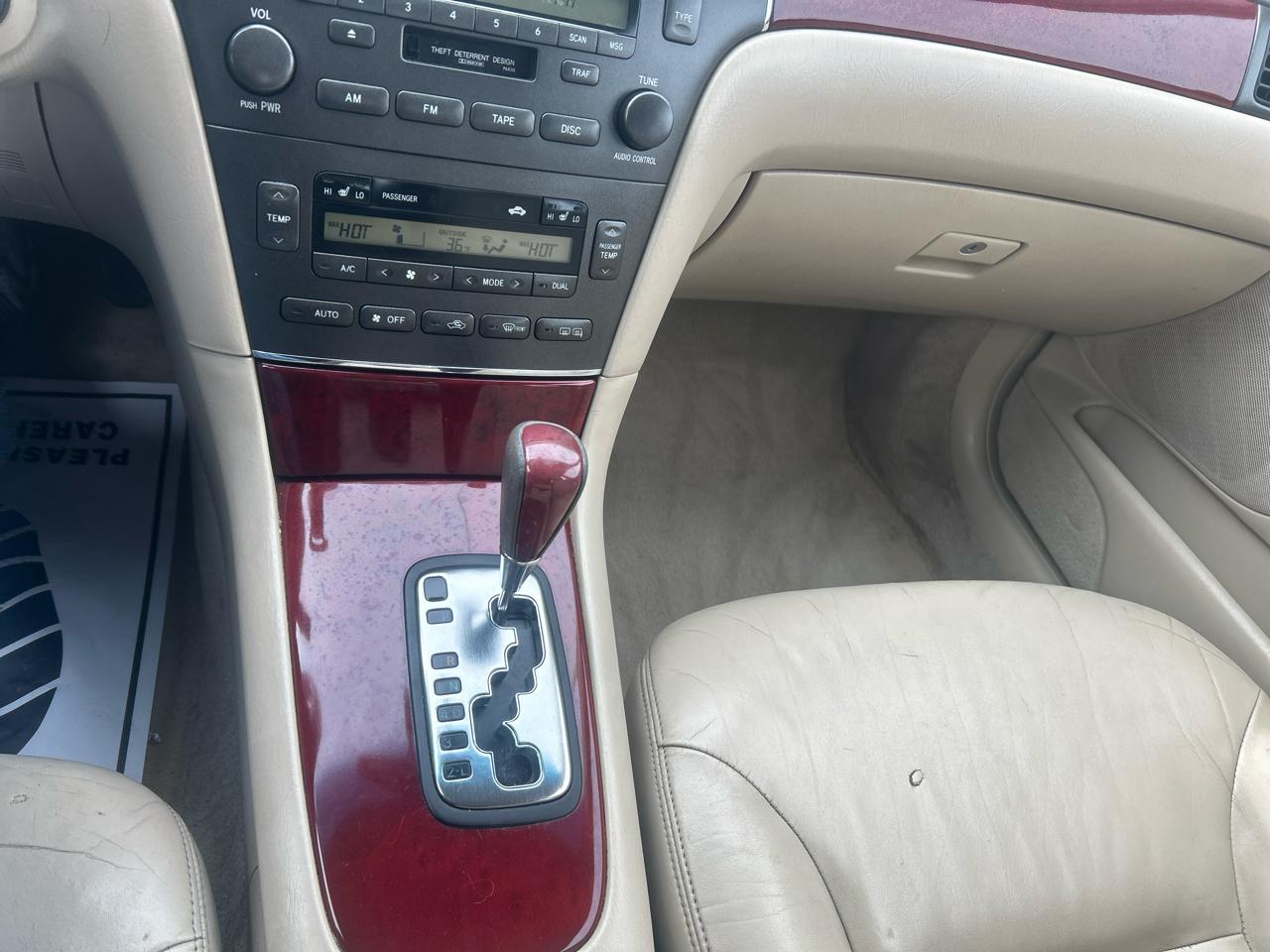 Lexus ES 300 4dr Sdn 2003