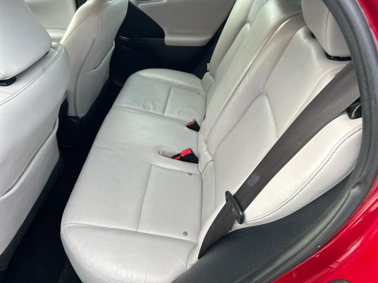 Lexus CT 200h FWD 4dr Hybrid 2011