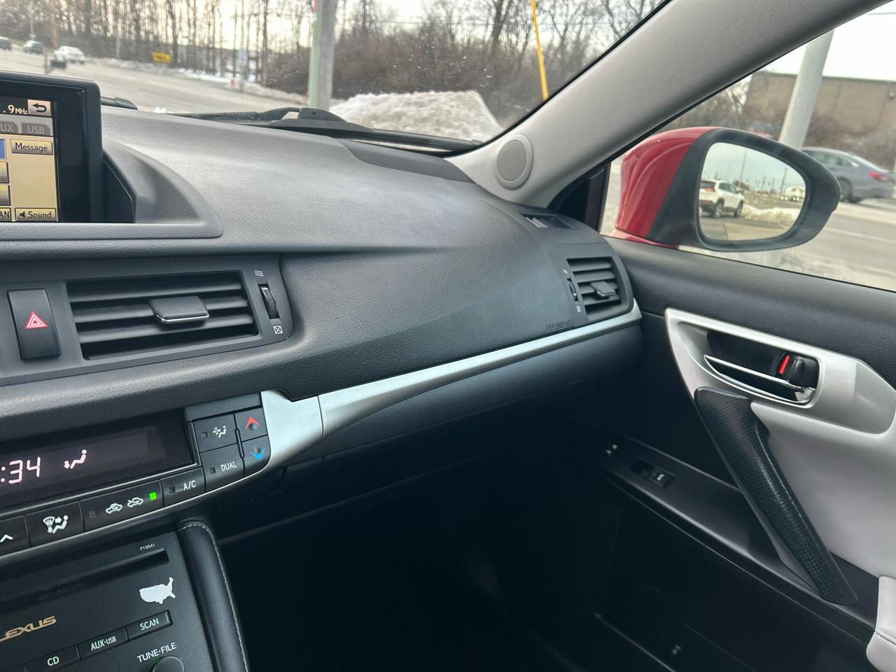 Lexus CT 200h FWD 4dr Hybrid 2011