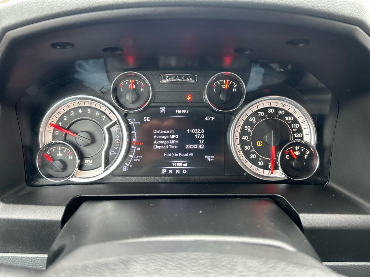 RAM 1500 Big Horn 4x4 Crew Cab 5'7" Box 2017