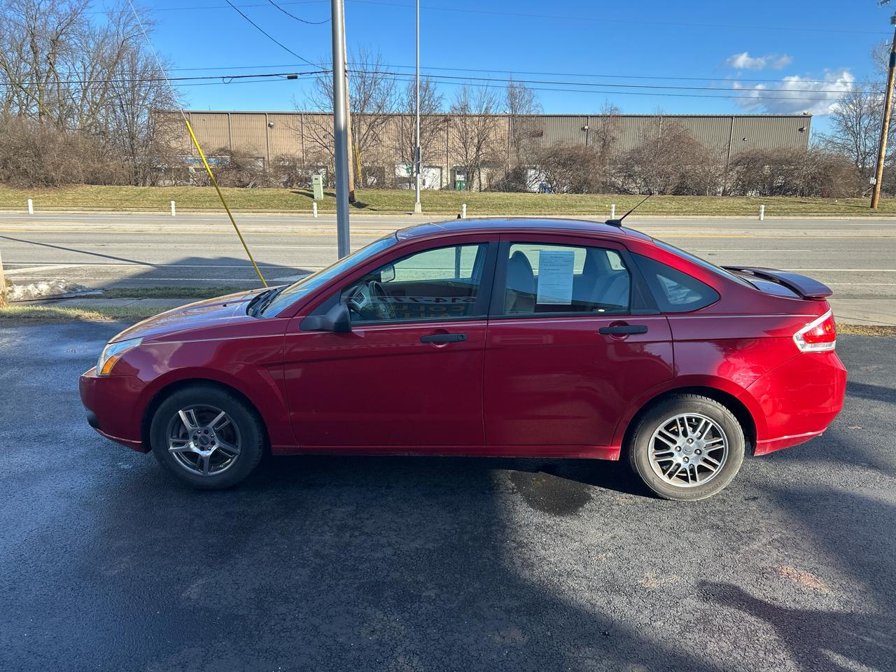 Ford Focus 4dr Sdn SE 2010