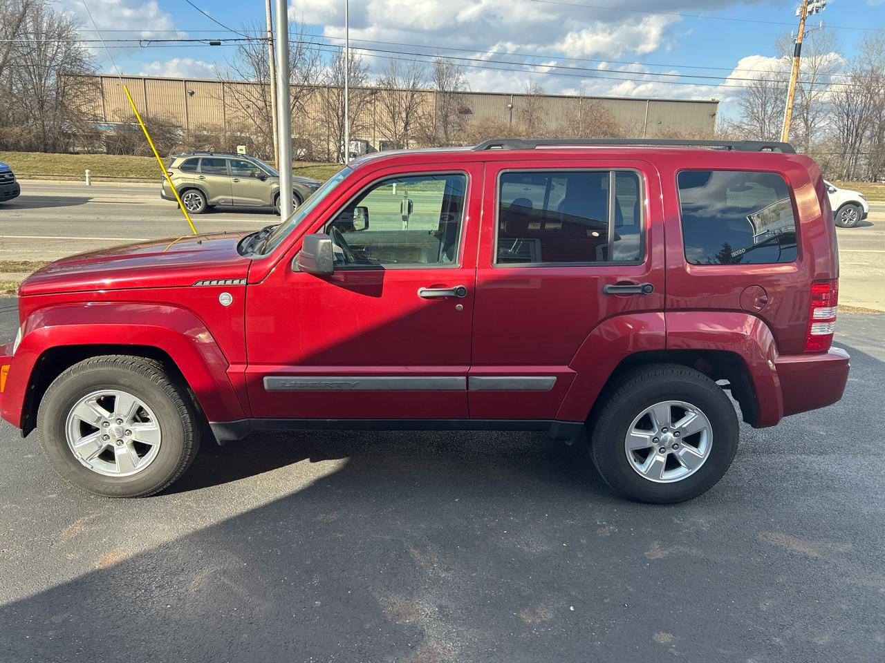 Jeep Liberty 4WD 4dr Sport 2012