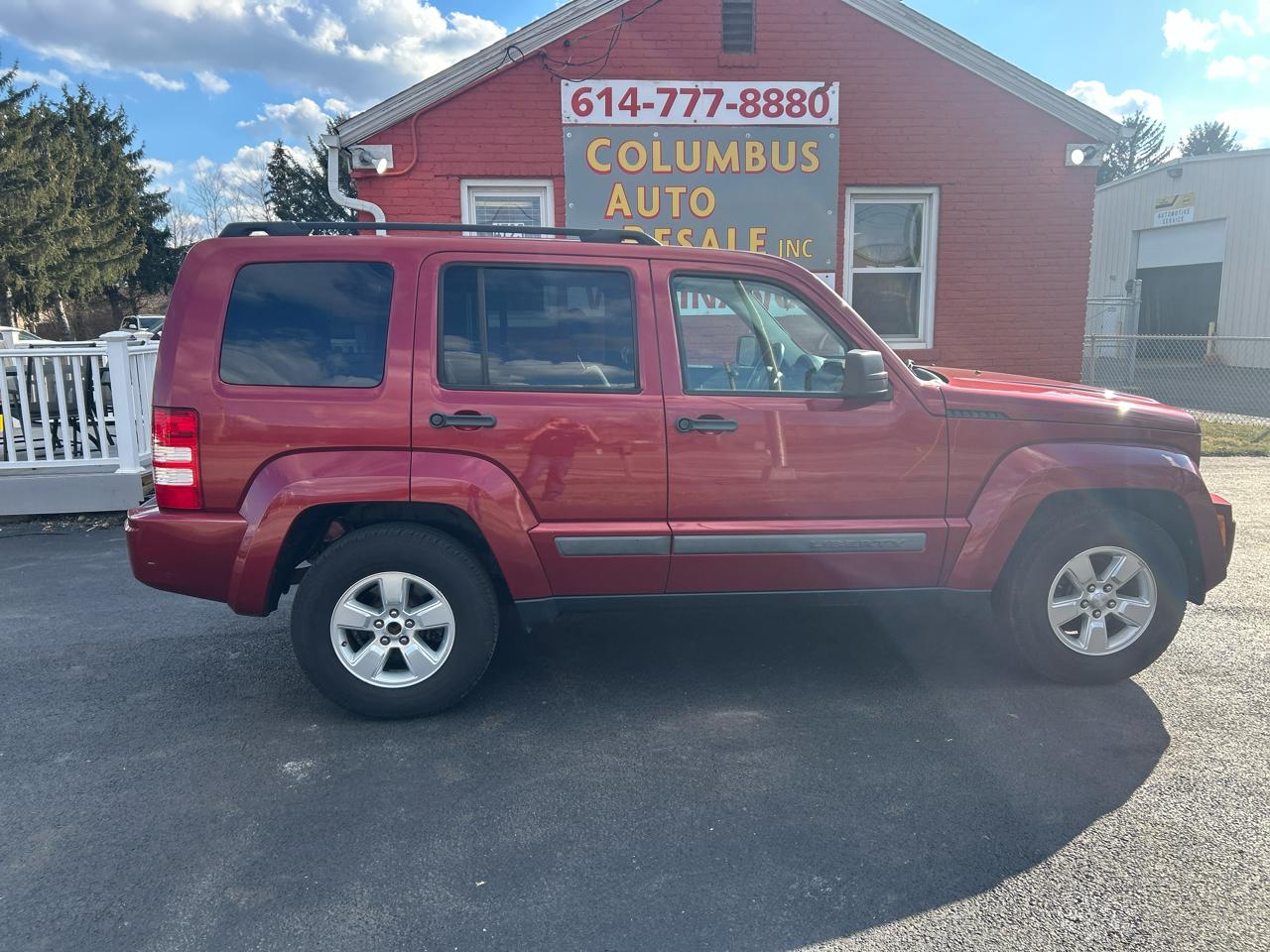 Jeep Liberty 4WD 4dr Sport 2012