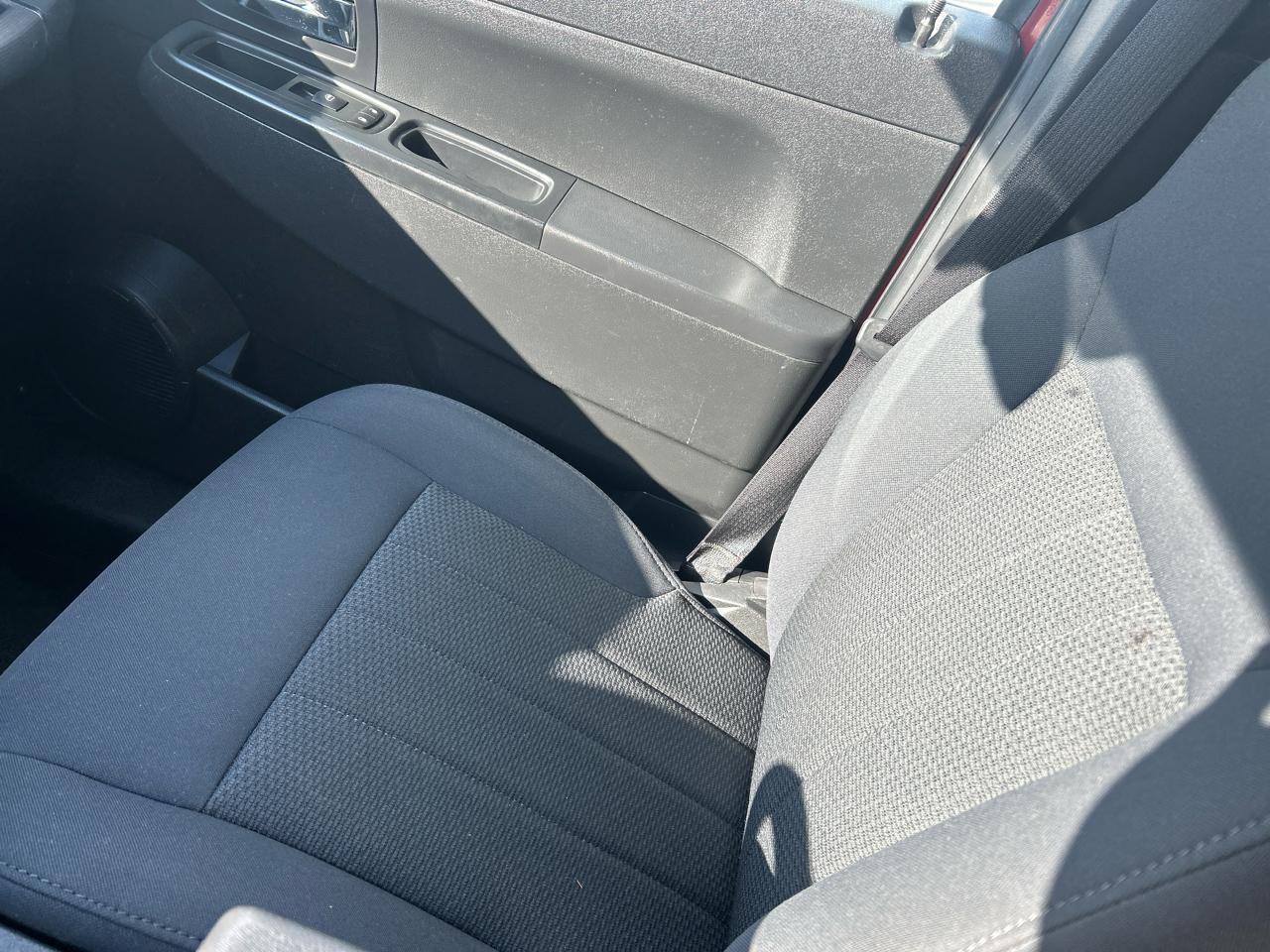 Jeep Liberty 4WD 4dr Sport 2012