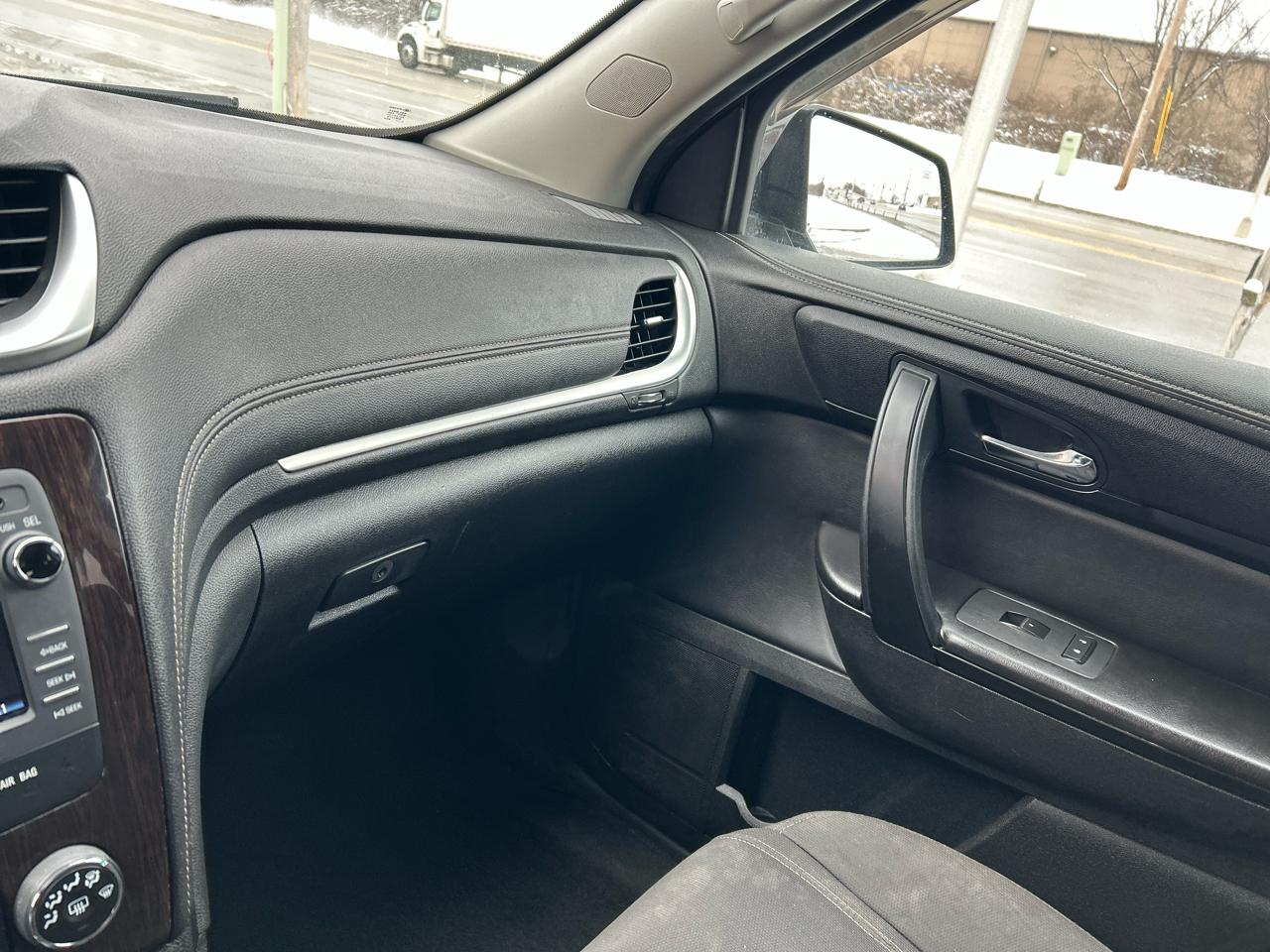 Chevrolet Traverse AWD 4dr LT w/1LT 2016