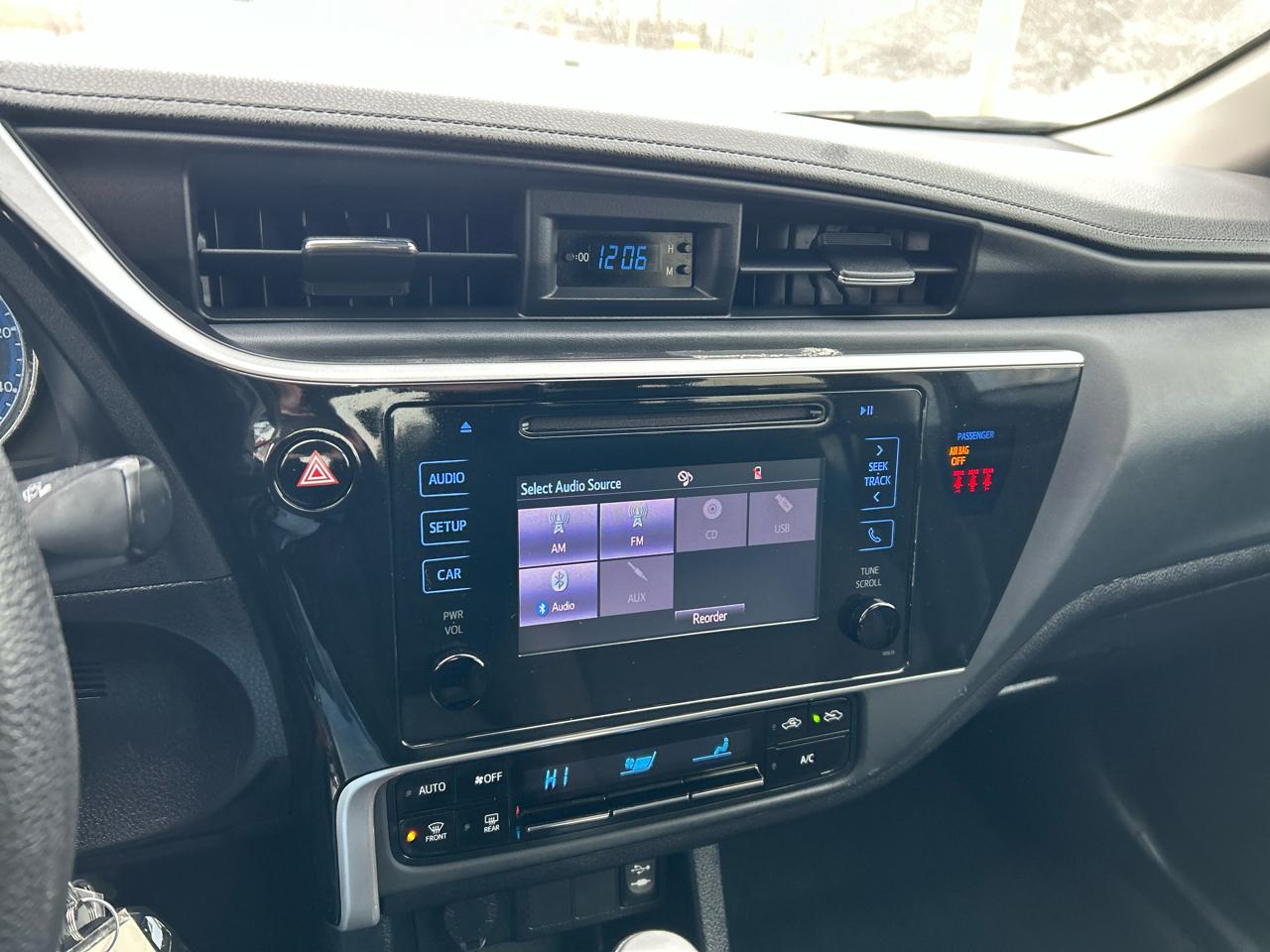 Toyota Corolla XLE CVT (Natl) 2018