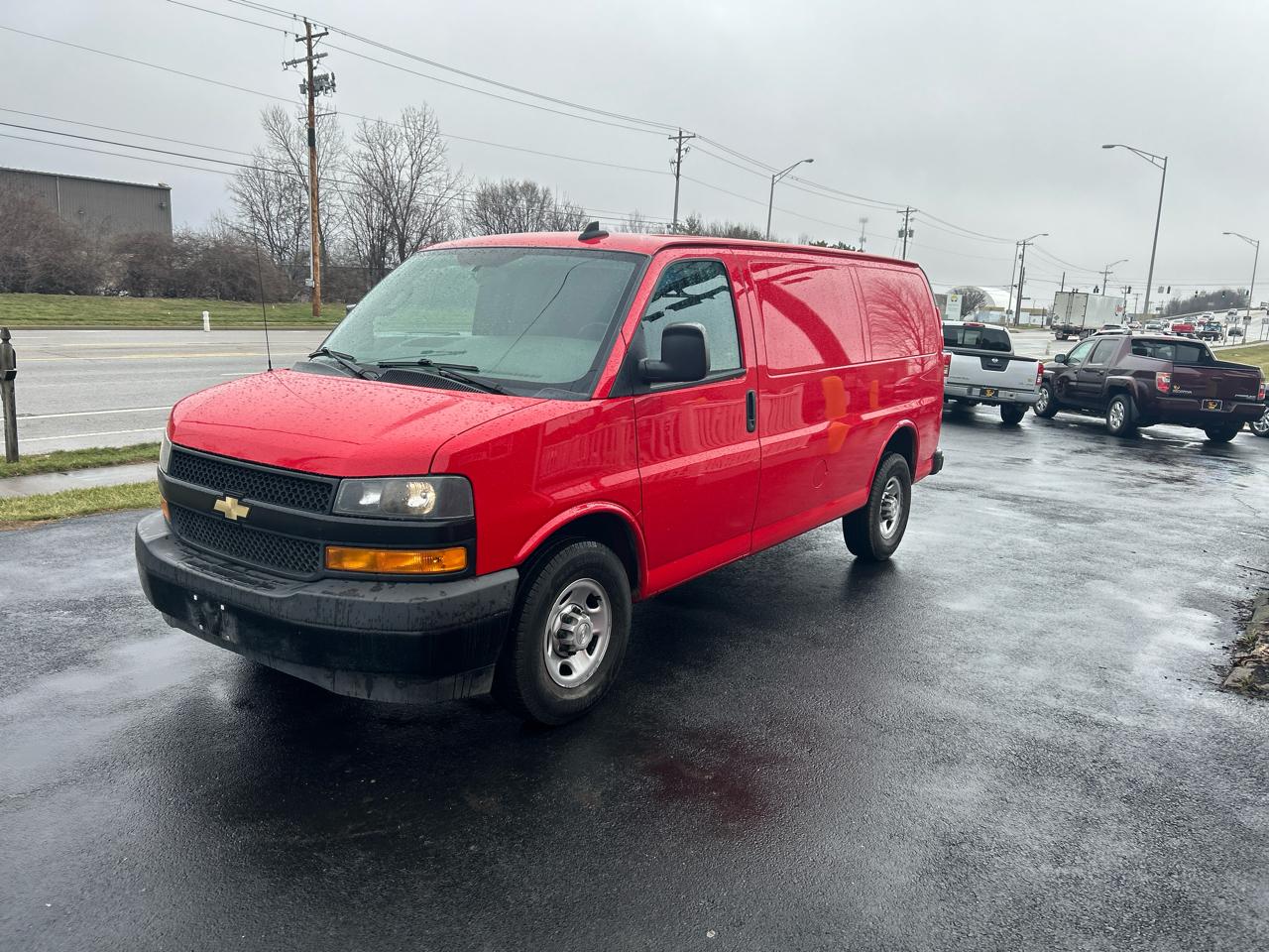 Chevrolet Express Cargo Van RWD 3500 135" 2019