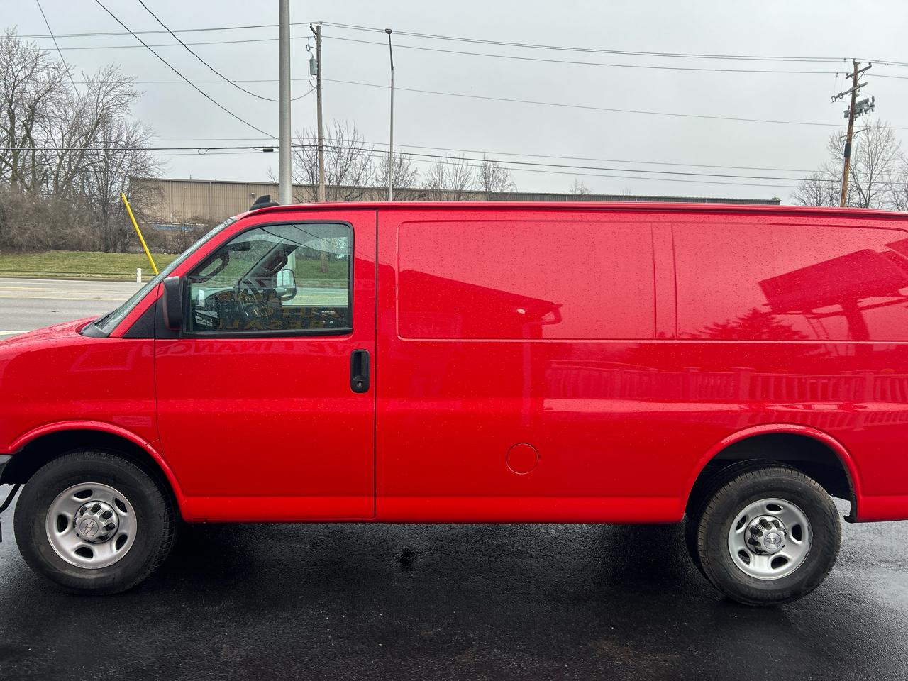 Chevrolet Express Cargo Van RWD 3500 135" 2019