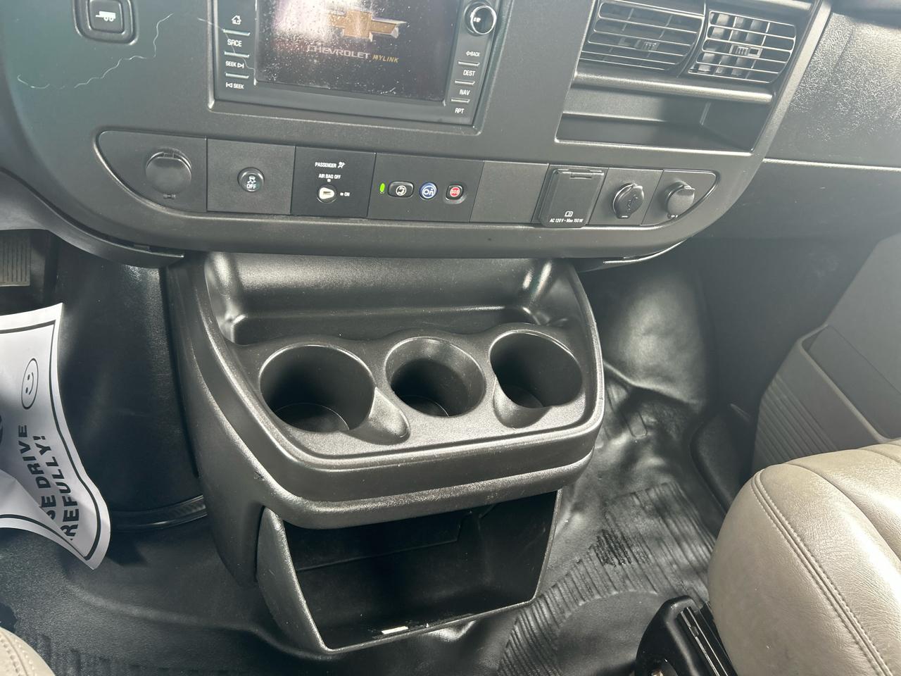 Chevrolet Express Cargo Van RWD 3500 135" 2019