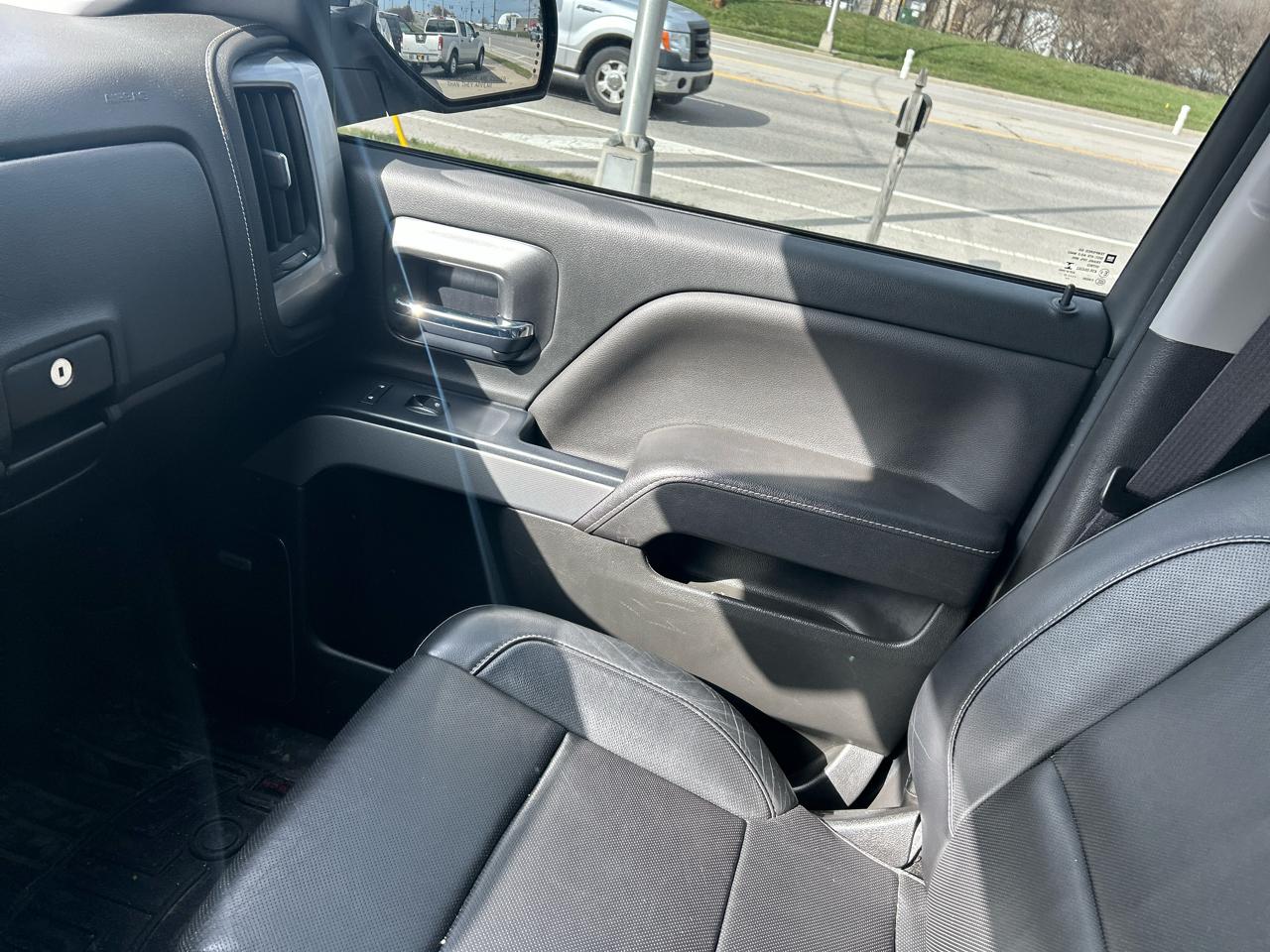 Chevrolet Silverado 1500 4WD Crew Cab 143.5" LTZ w/2LZ 2017