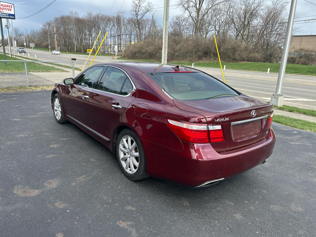 Lexus LS 460 4dr Sdn AWD 2009