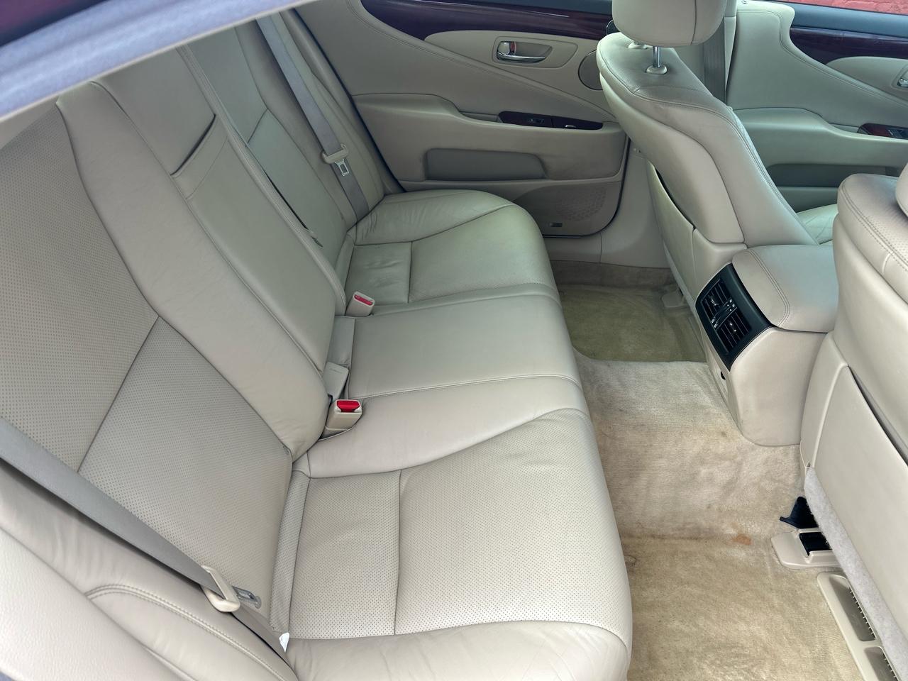 Lexus LS 460 4dr Sdn AWD 2009