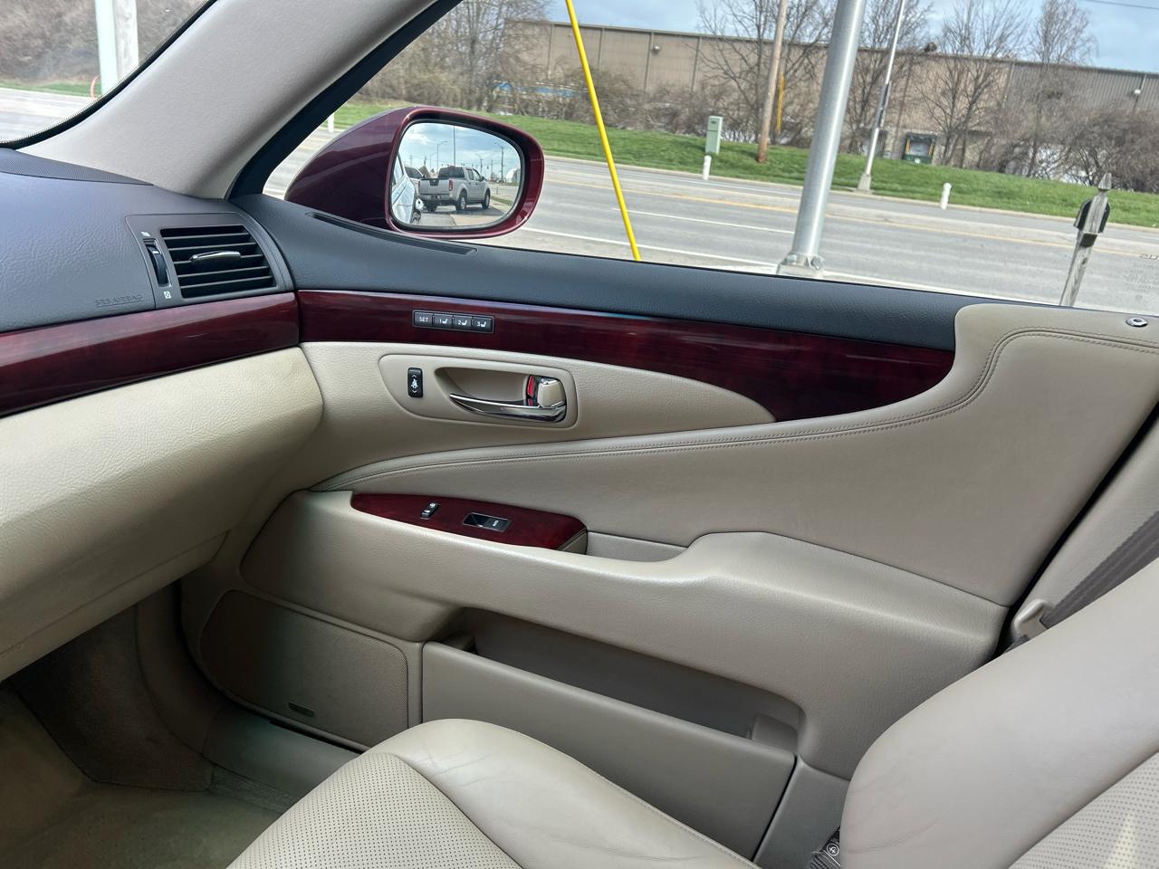 Lexus LS 460 4dr Sdn AWD 2009