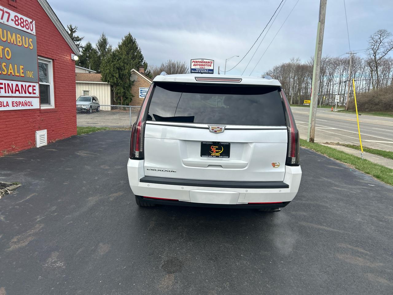 Cadillac Escalade ESV 4WD 4dr Luxury 2017