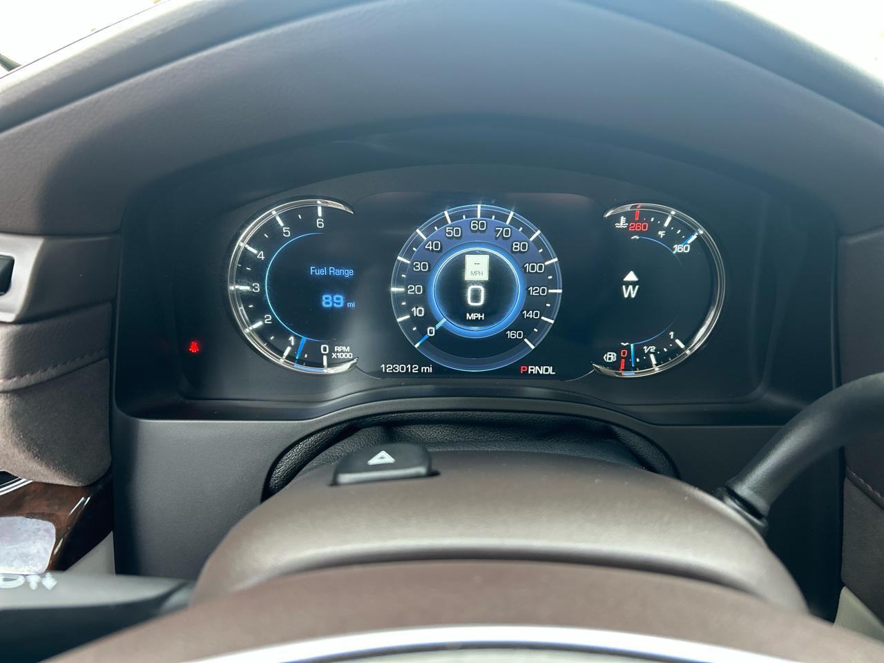 Cadillac Escalade ESV 4WD 4dr Luxury 2017