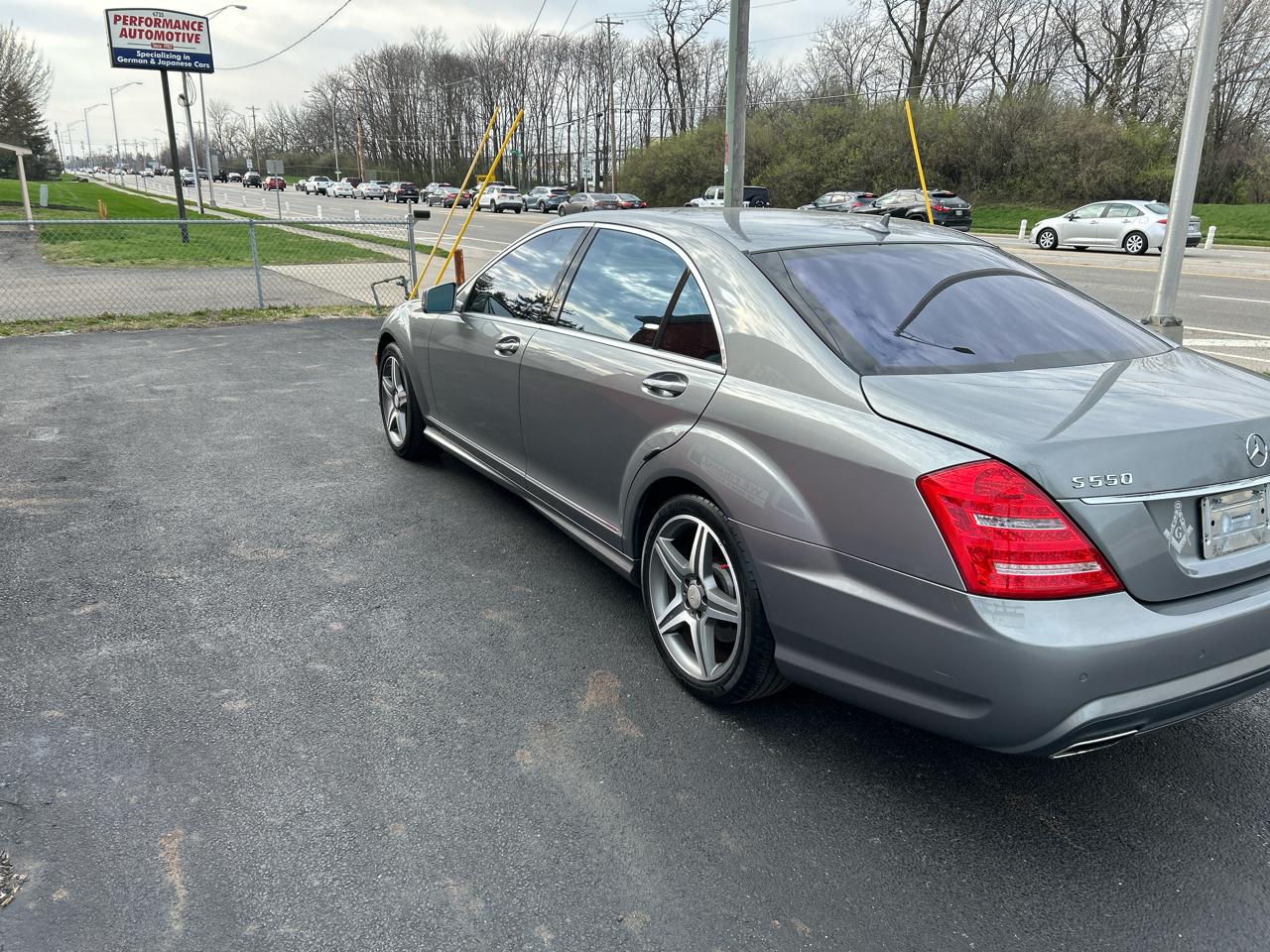 Mercedes-Benz S-Class 4dr Sdn S 550 4MATIC 2010