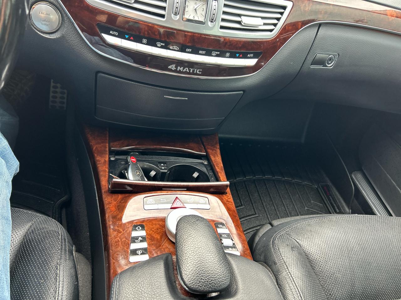 Mercedes-Benz S-Class 4dr Sdn S 550 4MATIC 2010