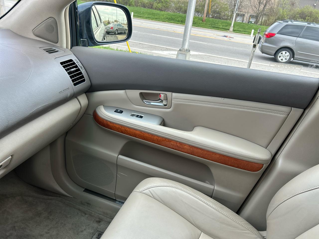 Lexus RX 330 4dr SUV 2004