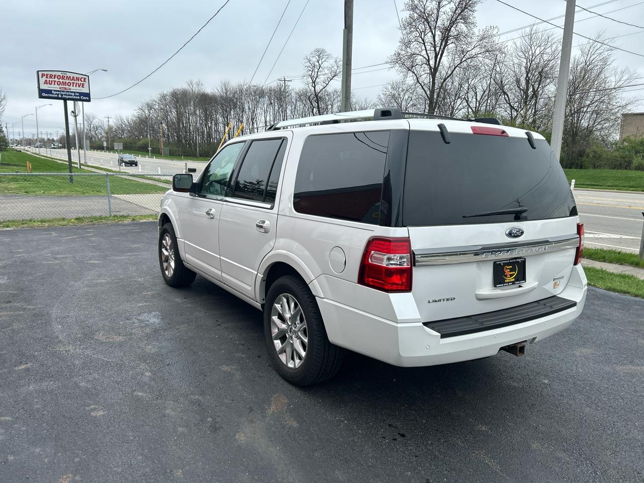 Ford Expedition 4WD 4dr Limited 2015