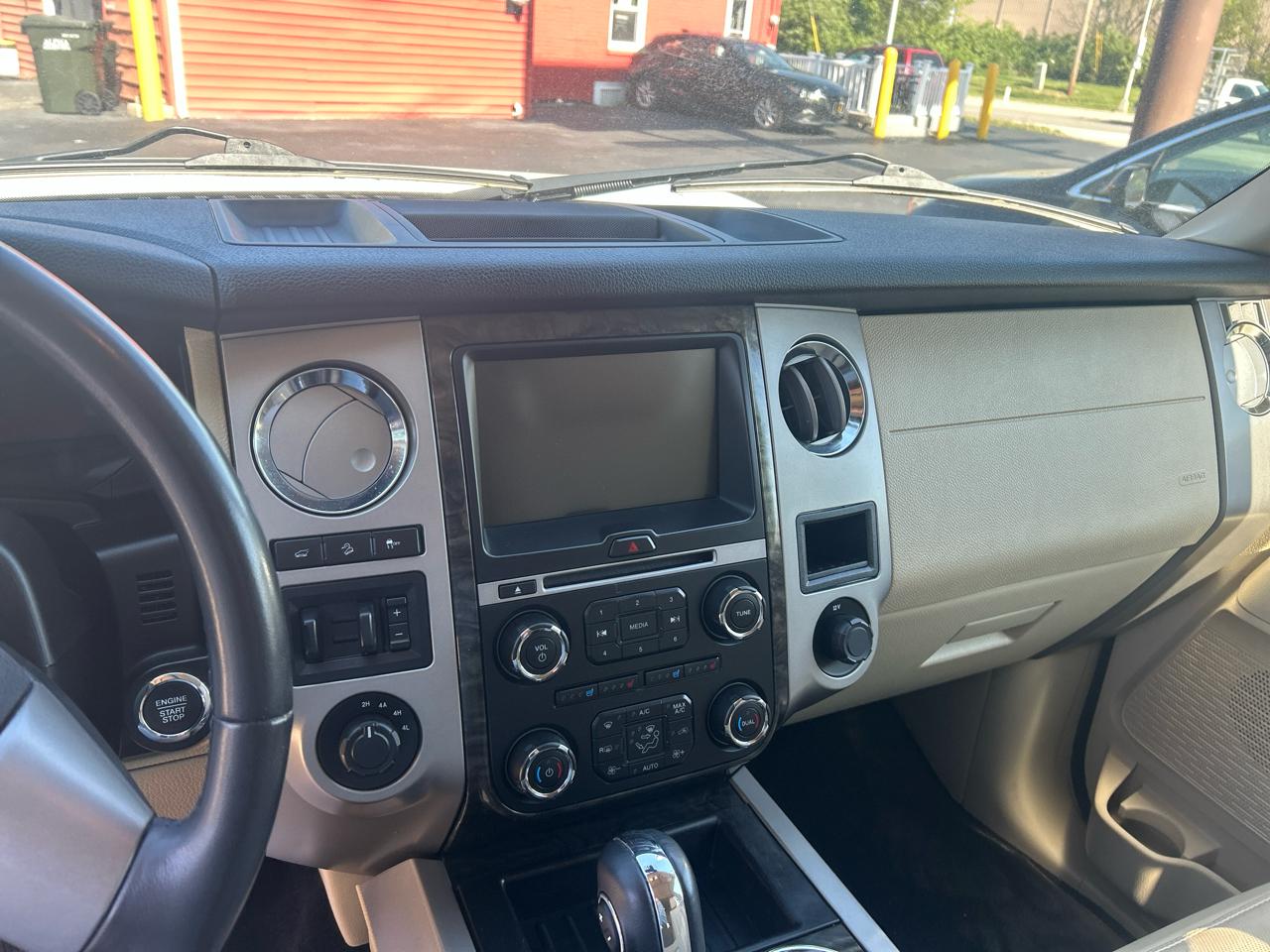 Ford Expedition 4WD 4dr Limited 2015