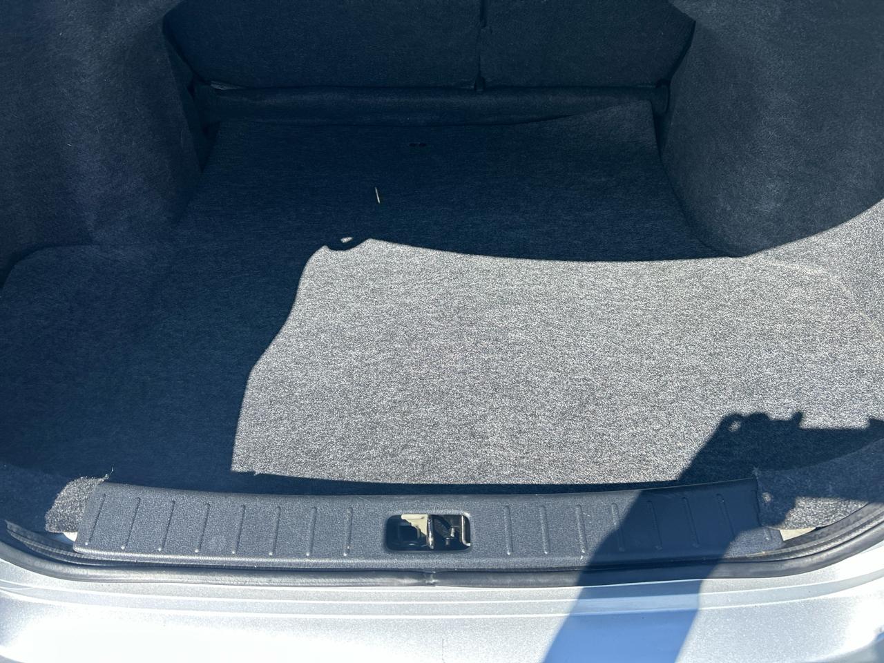 Nissan Versa 4dr Sdn CVT 1.6 SV 2014