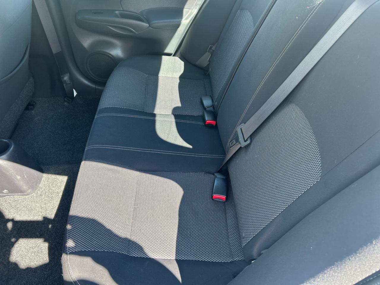 Nissan Versa 4dr Sdn CVT 1.6 SV 2014