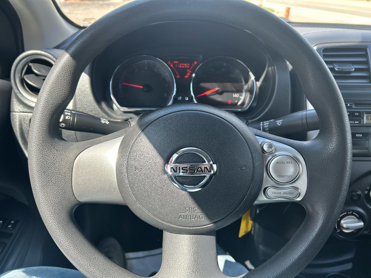 Nissan Versa 4dr Sdn CVT 1.6 SV 2014