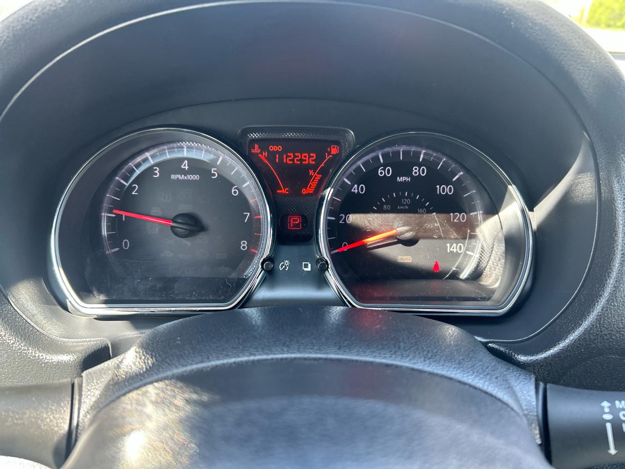 Nissan Versa 4dr Sdn CVT 1.6 SV 2014