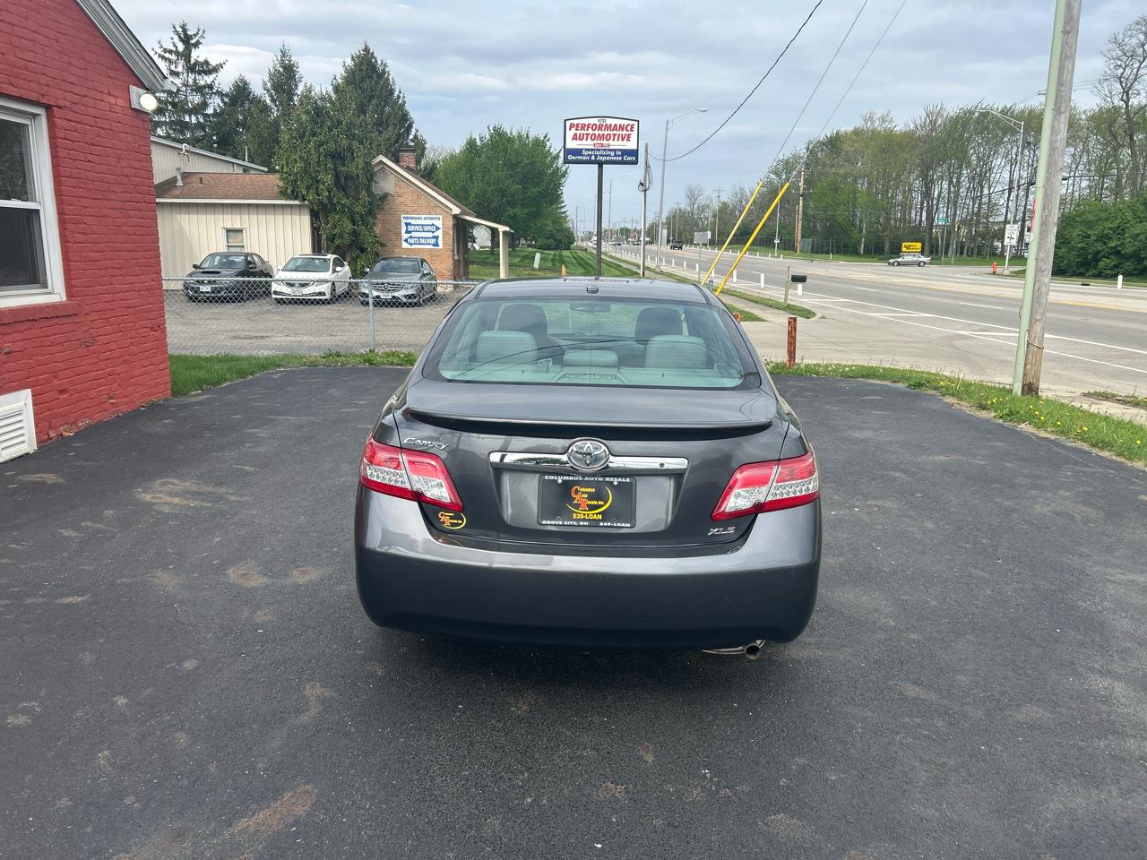 Toyota Camry 4dr Sdn I4 Man (Natl) 2010