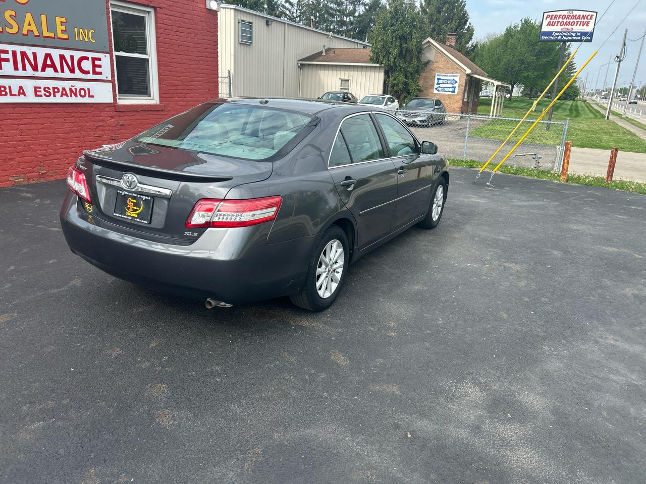 Toyota Camry 4dr Sdn I4 Man (Natl) 2010