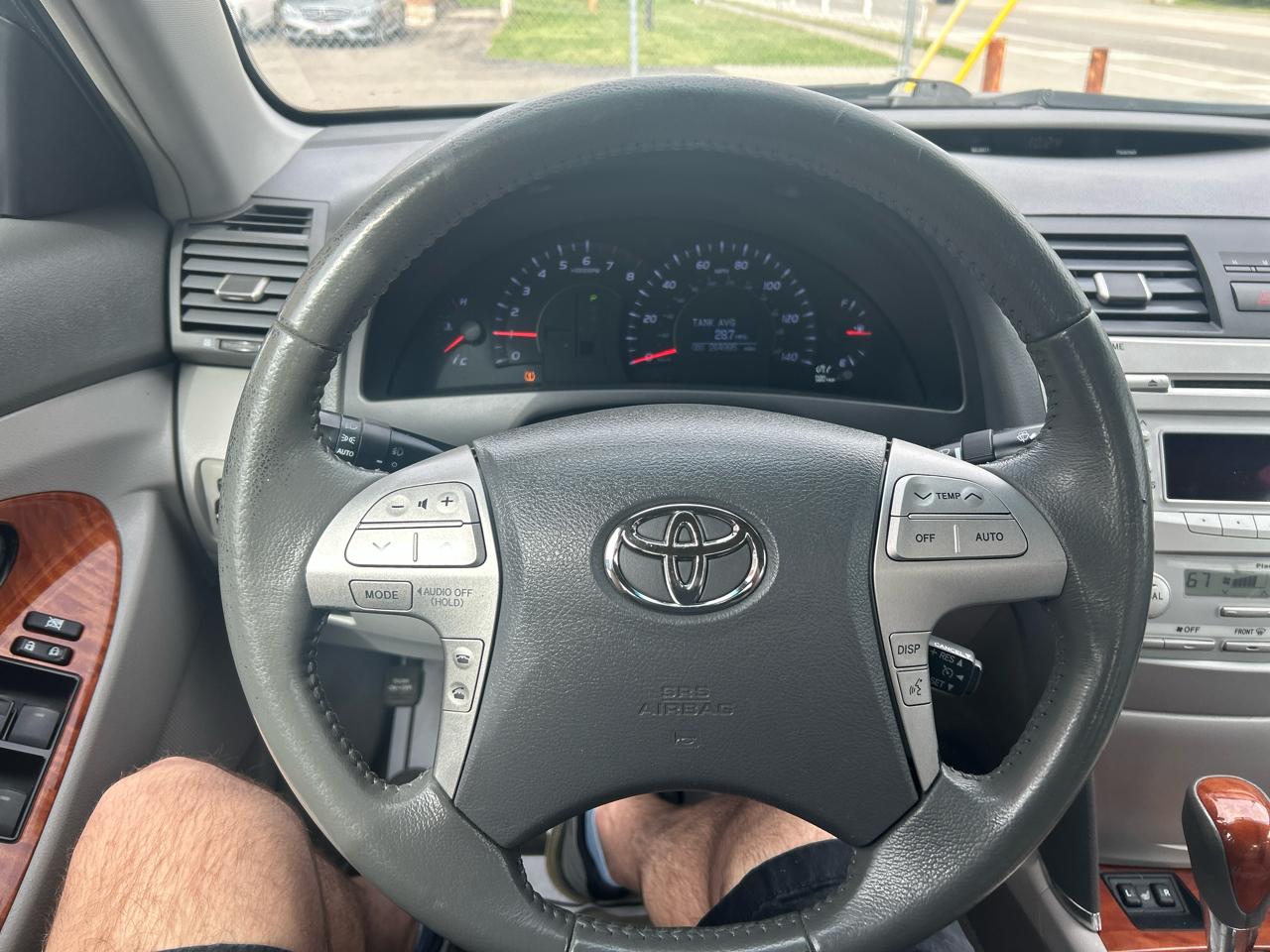 Toyota Camry 4dr Sdn I4 Man (Natl) 2010