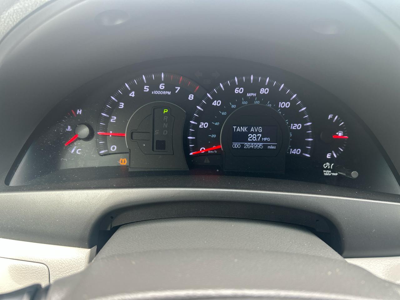 Toyota Camry 4dr Sdn I4 Man (Natl) 2010