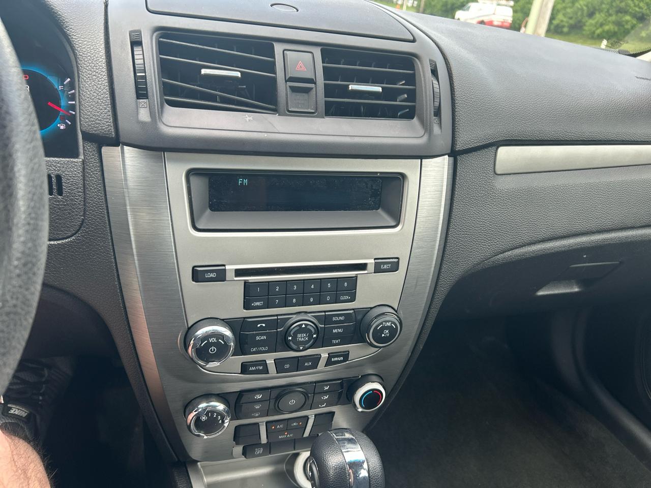 Ford Fusion 4dr Sdn SE FWD 2012