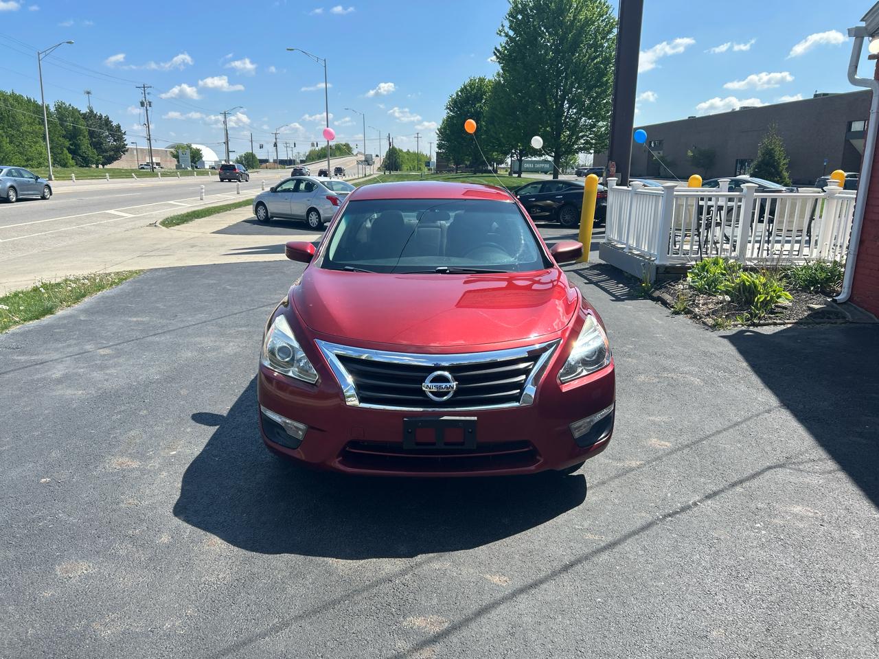 Nissan Altima 4dr Sdn I4 2.5 S 2013