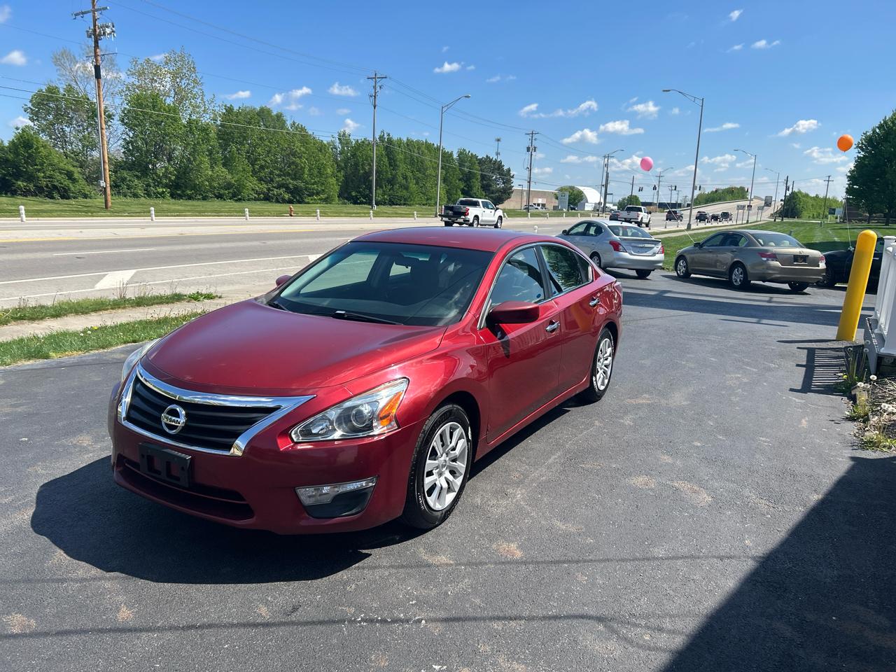 Nissan Altima 4dr Sdn I4 2.5 S 2013