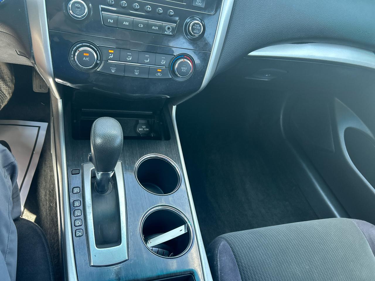 Nissan Altima 4dr Sdn I4 2.5 S 2013