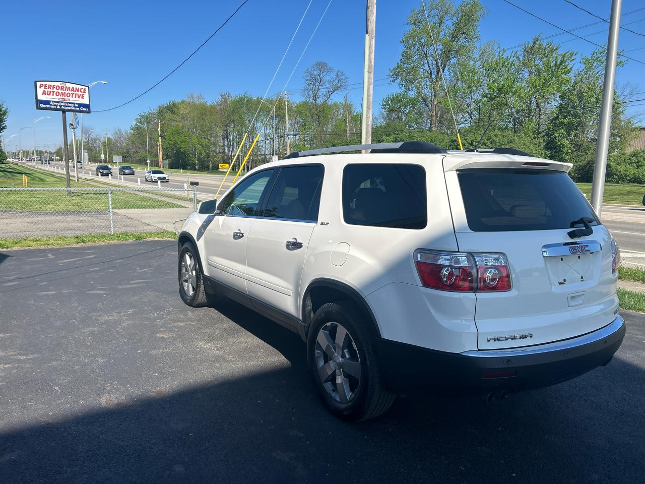 GMC Acadia AWD 4dr SLT1 2011