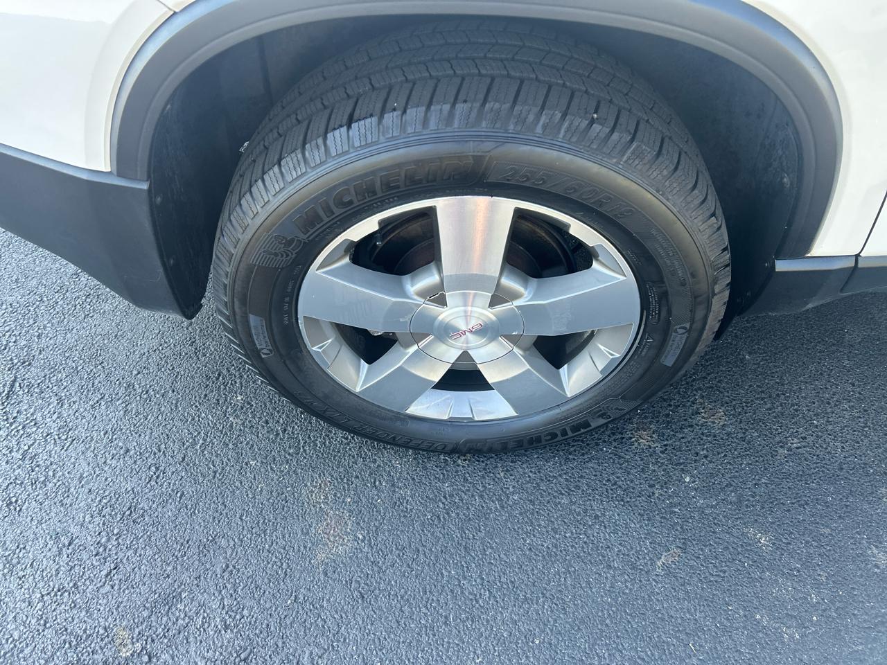 GMC Acadia AWD 4dr SLT1 2011