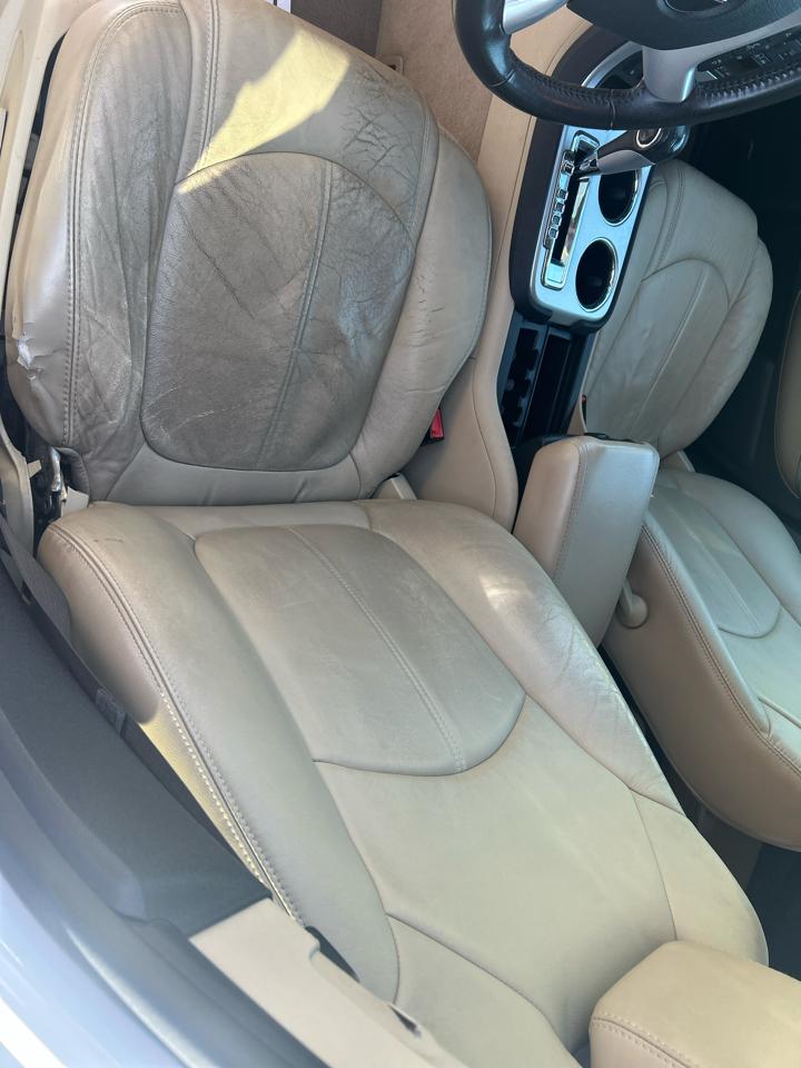 GMC Acadia AWD 4dr SLT1 2011