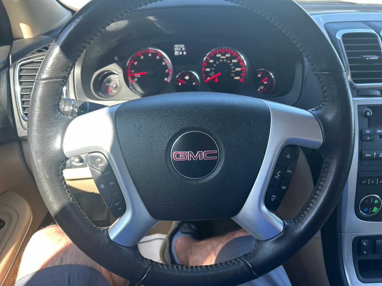 GMC Acadia AWD 4dr SLT1 2011